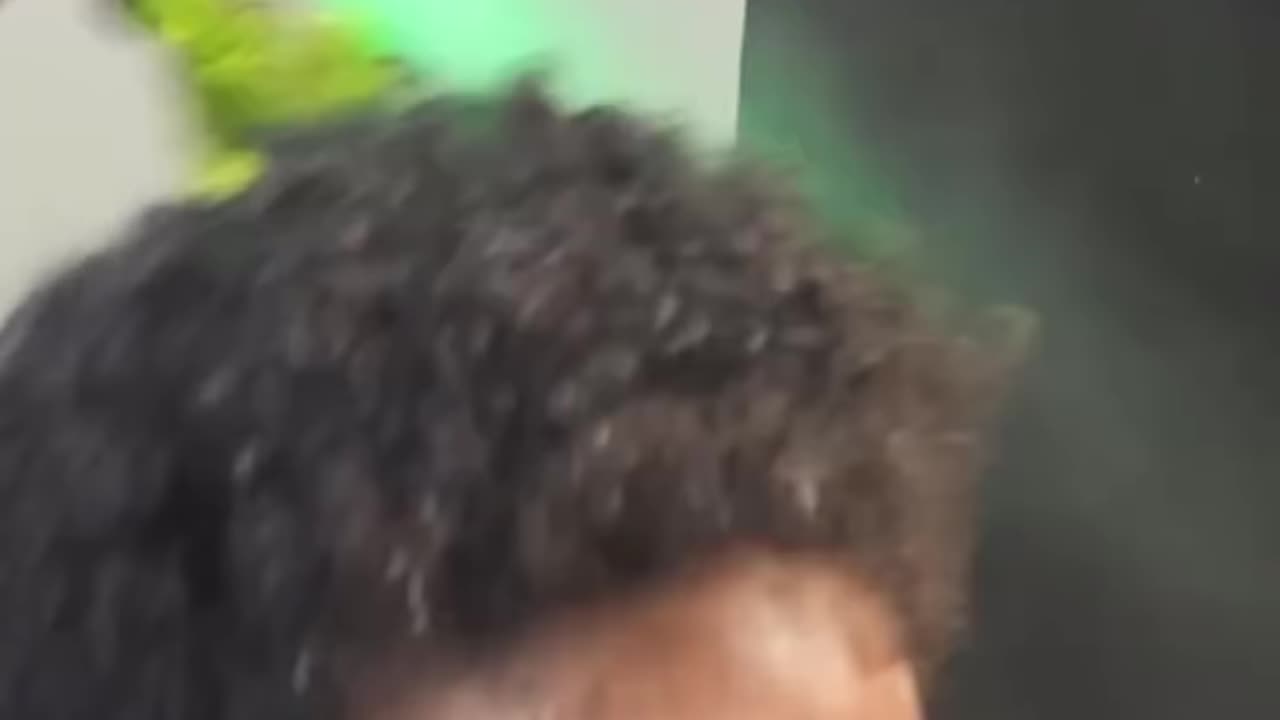 Cutting a Kid’s Hair = Mission Impossible! 😂✂️ Watch the Struggle!