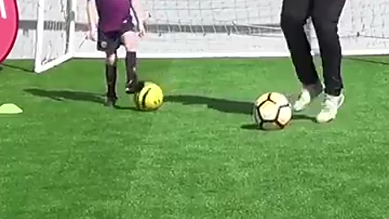 Trending: Teaching a 5 year old soccer player some beginner easy soccer skills #