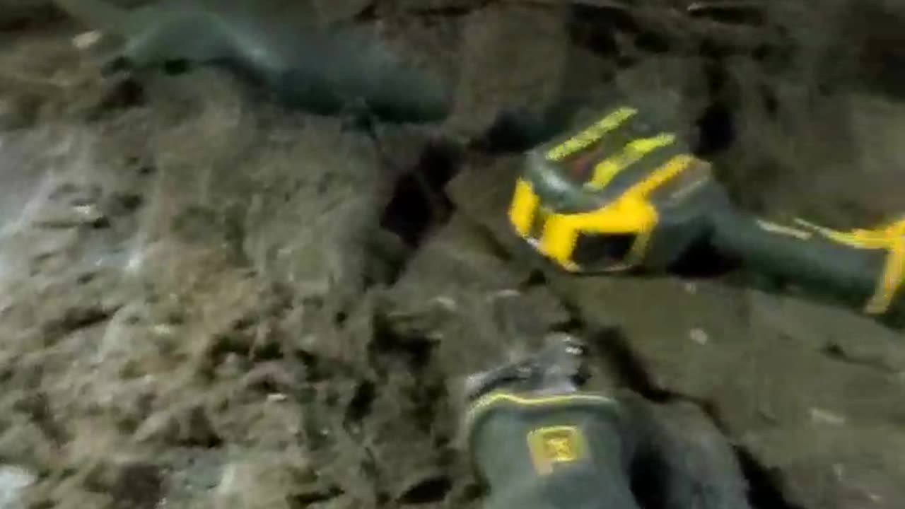 070225 84 Suburban tear down PART 7