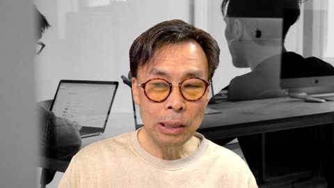 藤原直哉の「日本と世界にひとこと」 2025年10月22日 タマは後ろから