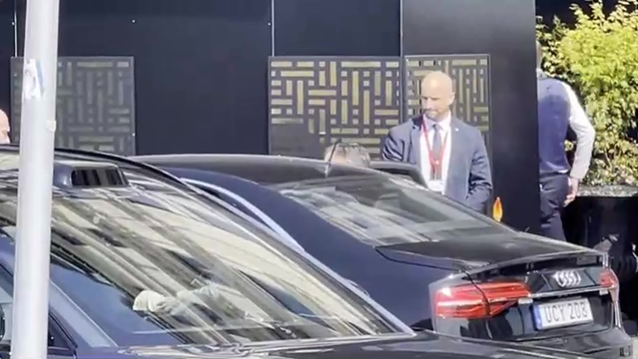 Departing Bilderberg: Mark Rutte (NATO) and Carl Bildt (Sweden PM) | Josh Friedman