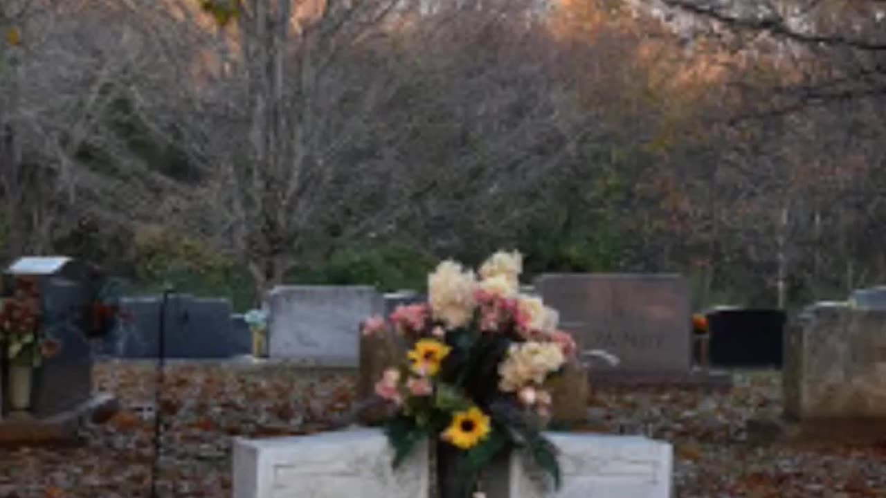 FAMOUS GRAVES - VOL. 514: KEITH WHITLEY