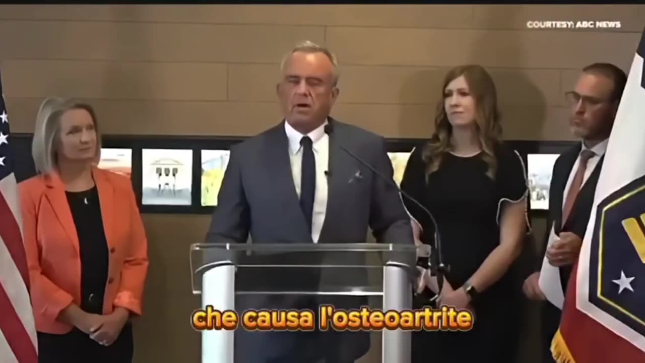 AL BANDO IL FLUORO ROBERT KENNEDY JR COLPISCE ANCORA