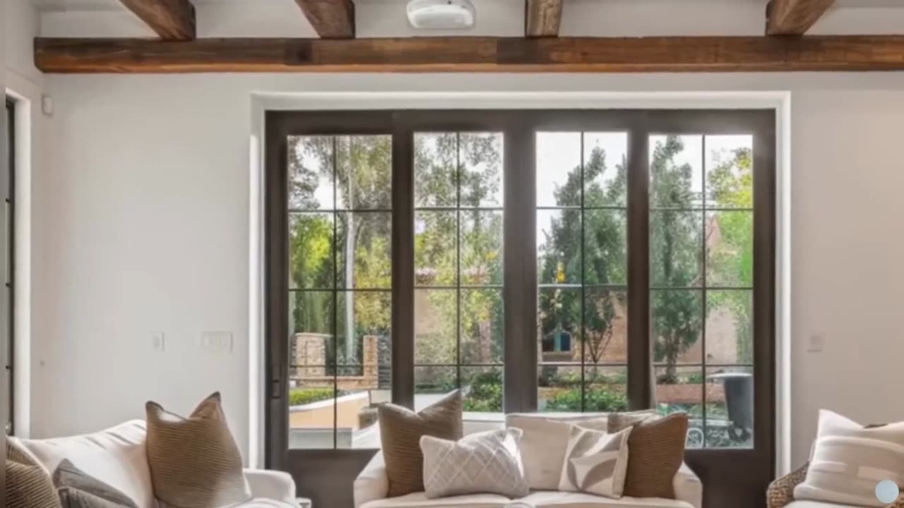 Web Design Professional in Greater Noida