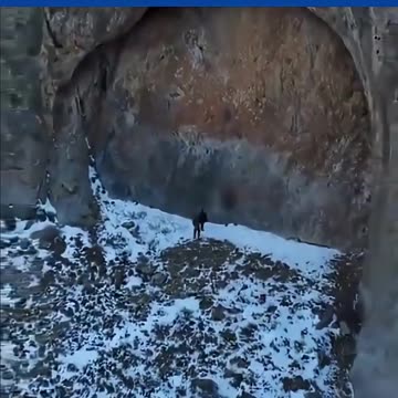 ★ Incroyable Des explorateurs ont trouvé une PORTE GÉANTE au Kazakhstan !