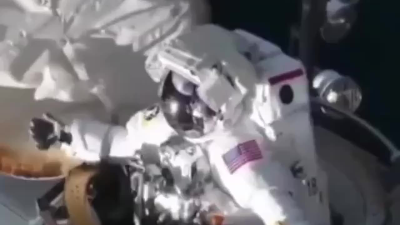 Strongest door on space shuttle @Nasa