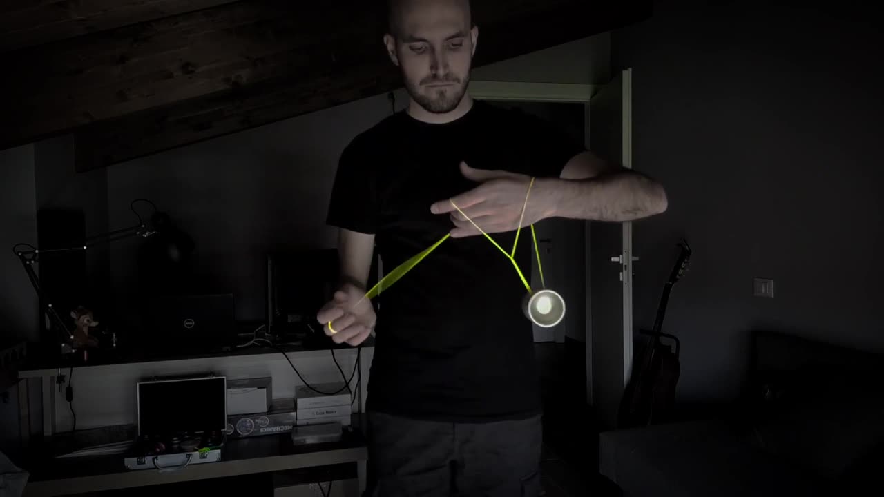 Follow the Double Triangle - yoyo trick tutorial