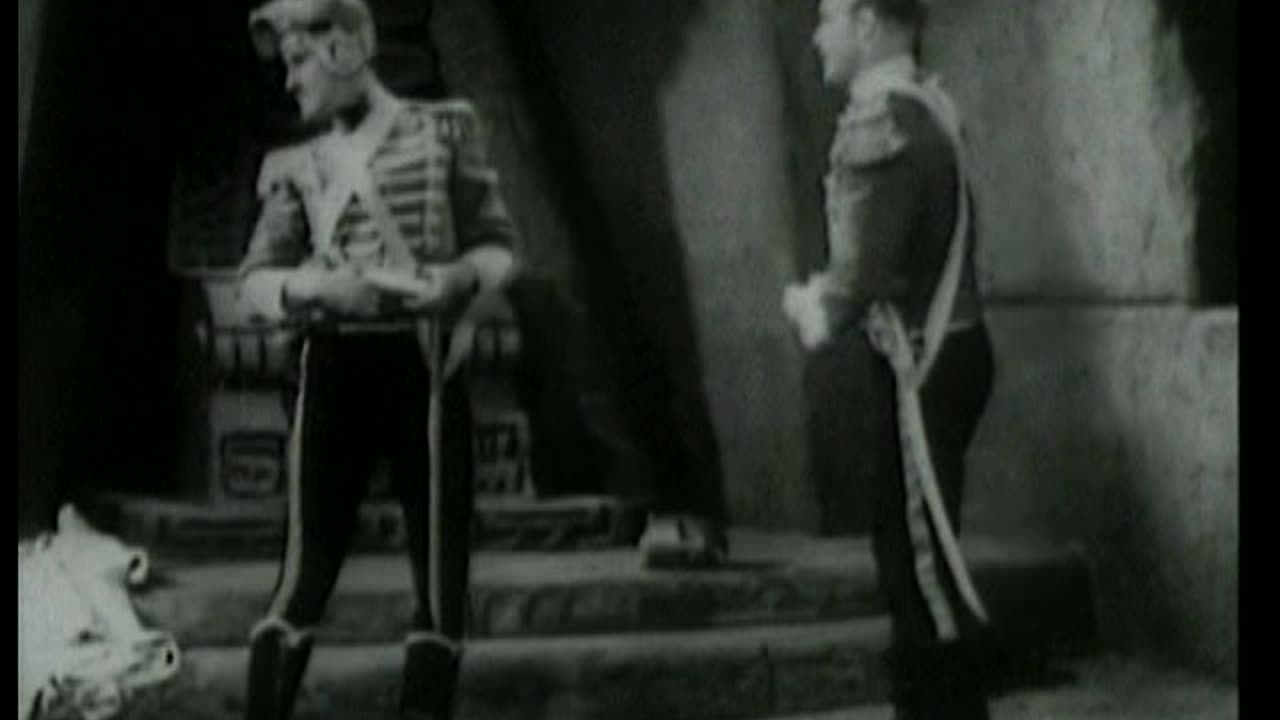 Flash Gordon Conquers the Universe - Chapter Five - "The Palace of Terror"