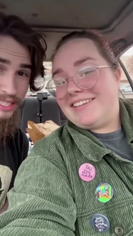 COUPLE ON EBT 💳 WORK IS COMPLIANCE WITH CAPITALISM ☭ REFUSING TO WORK IS RESISTANCE