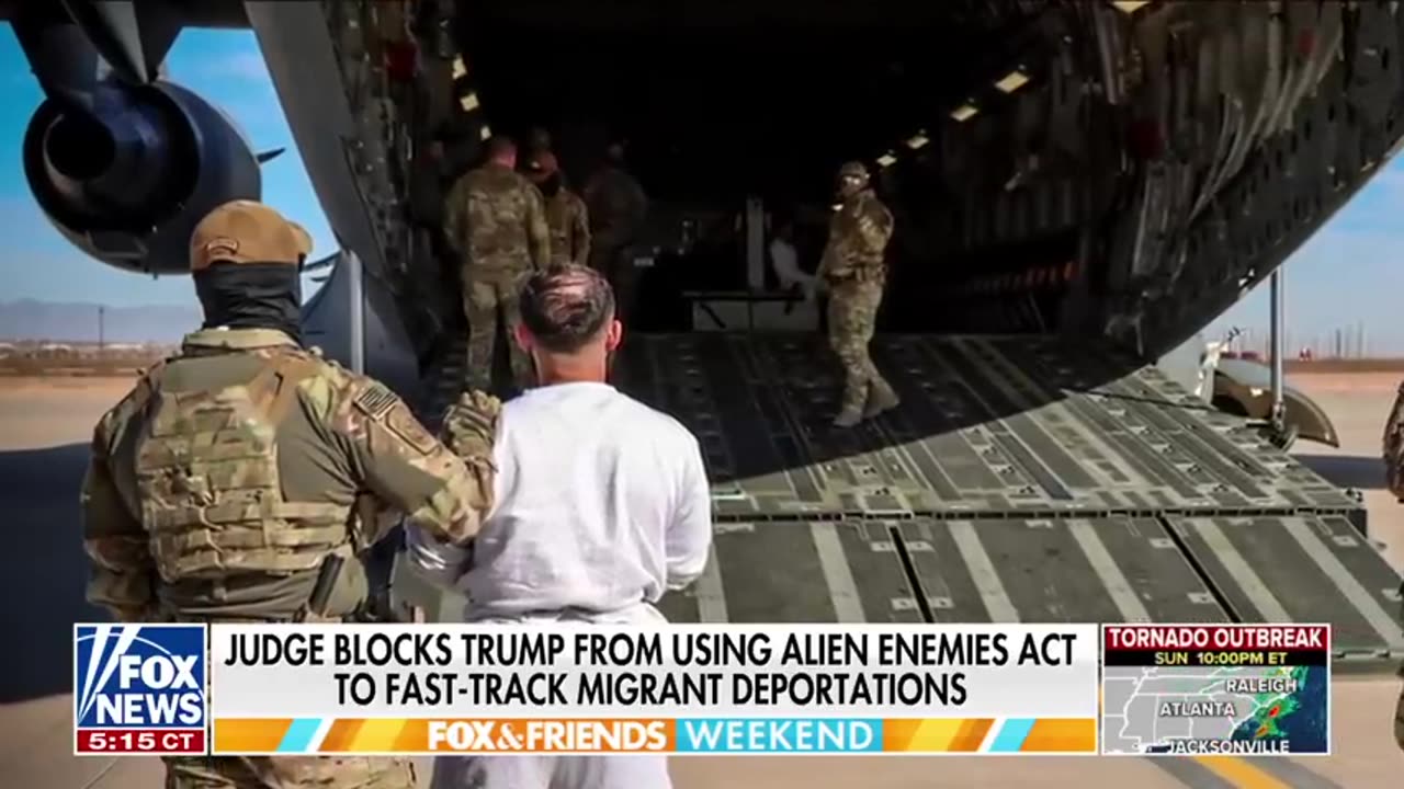 'Rogue' judge ripped for blocking Trump order_ 'Supported terrorists over Americans'