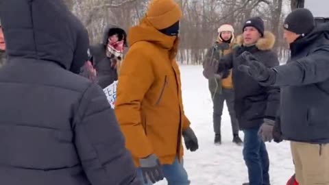 WHOA! Crazed Leftist Attacks CBS Reporter in Minneapolis – Don Lemon Intervenes