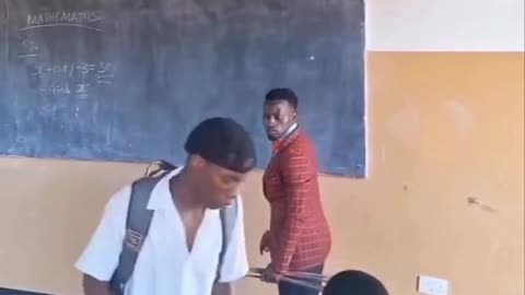 Mastermind Student Caught in 4K 🎓🧠😂#MastermindStudent 🧠 #CaughtIn4K 🎥 #ClassroomComedy 😂