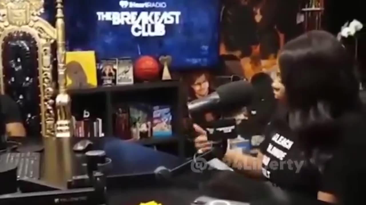 Jasmine Crockett just attacked Byron Donalds for marrying a white woman.