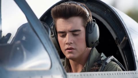 TOP GUN ELVIS