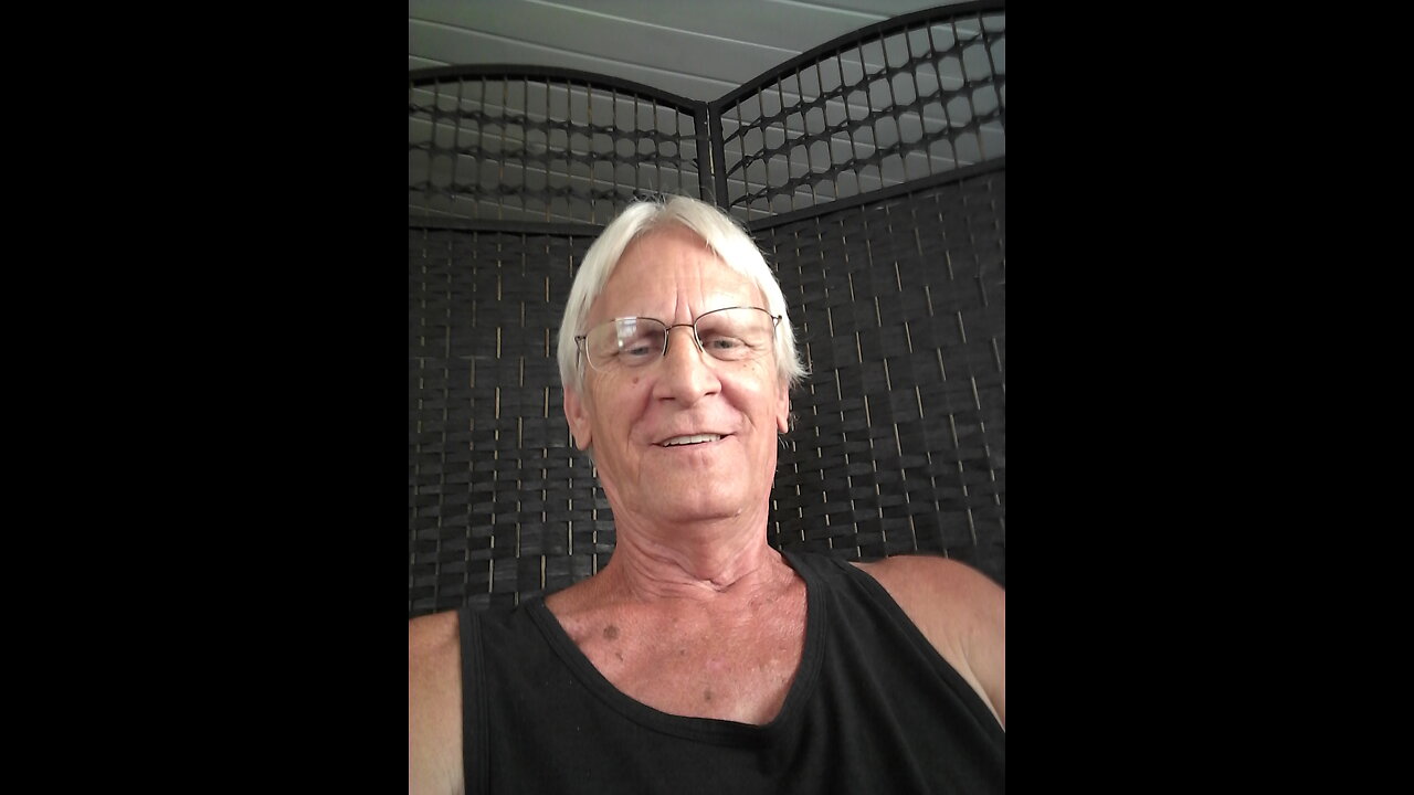 No one in politics is on r side.