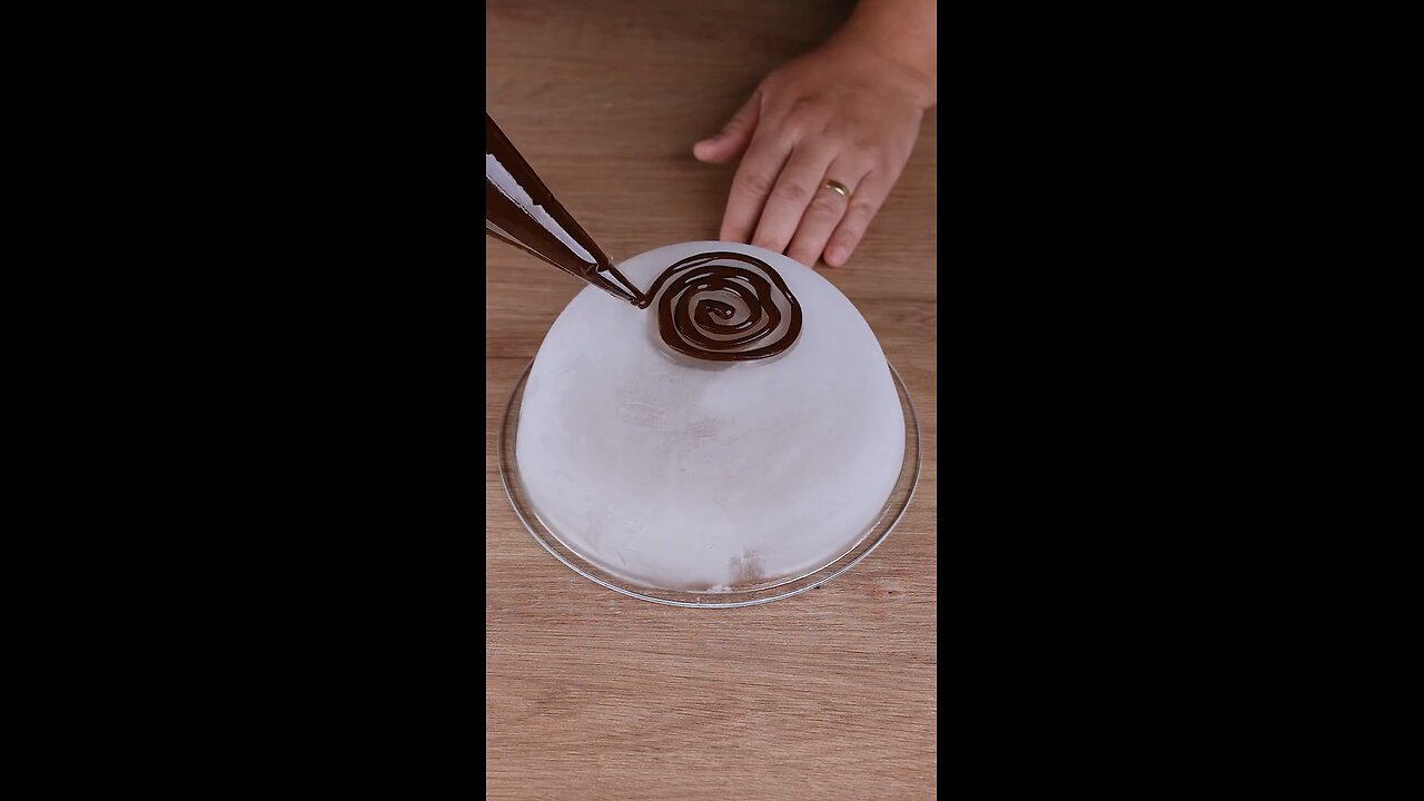 A little trick with chocolate that everyone should know #cooking #Recipe #EasyRecipe #quickrecipes