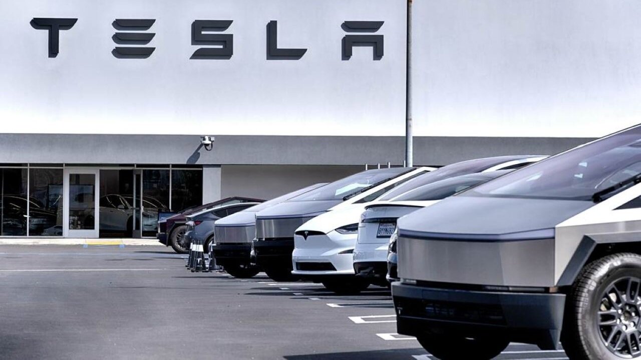 Man Accused Of Damaging A Tesla Makes 'Genius' Move That Comes Back To Bite Him