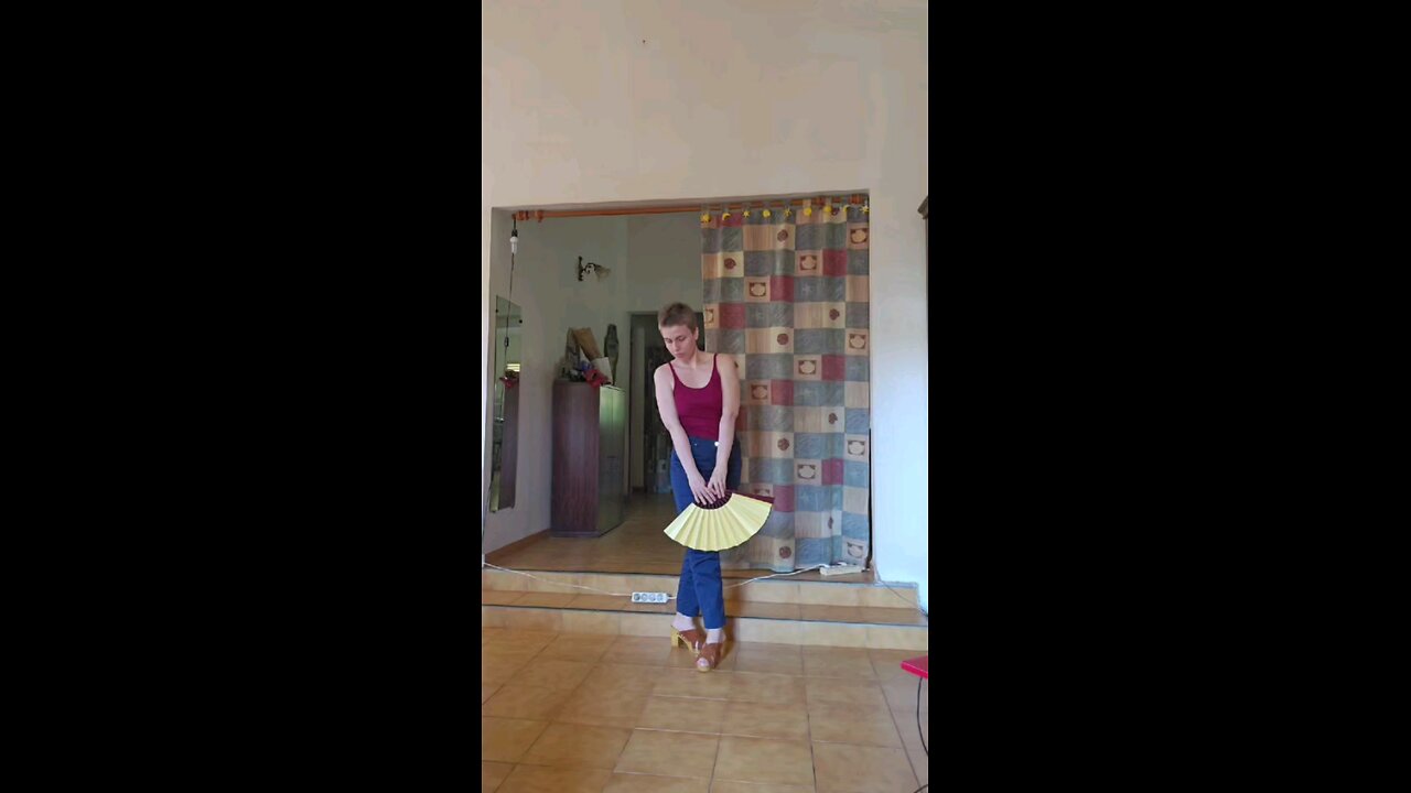 Fan dance by Diane Valanga