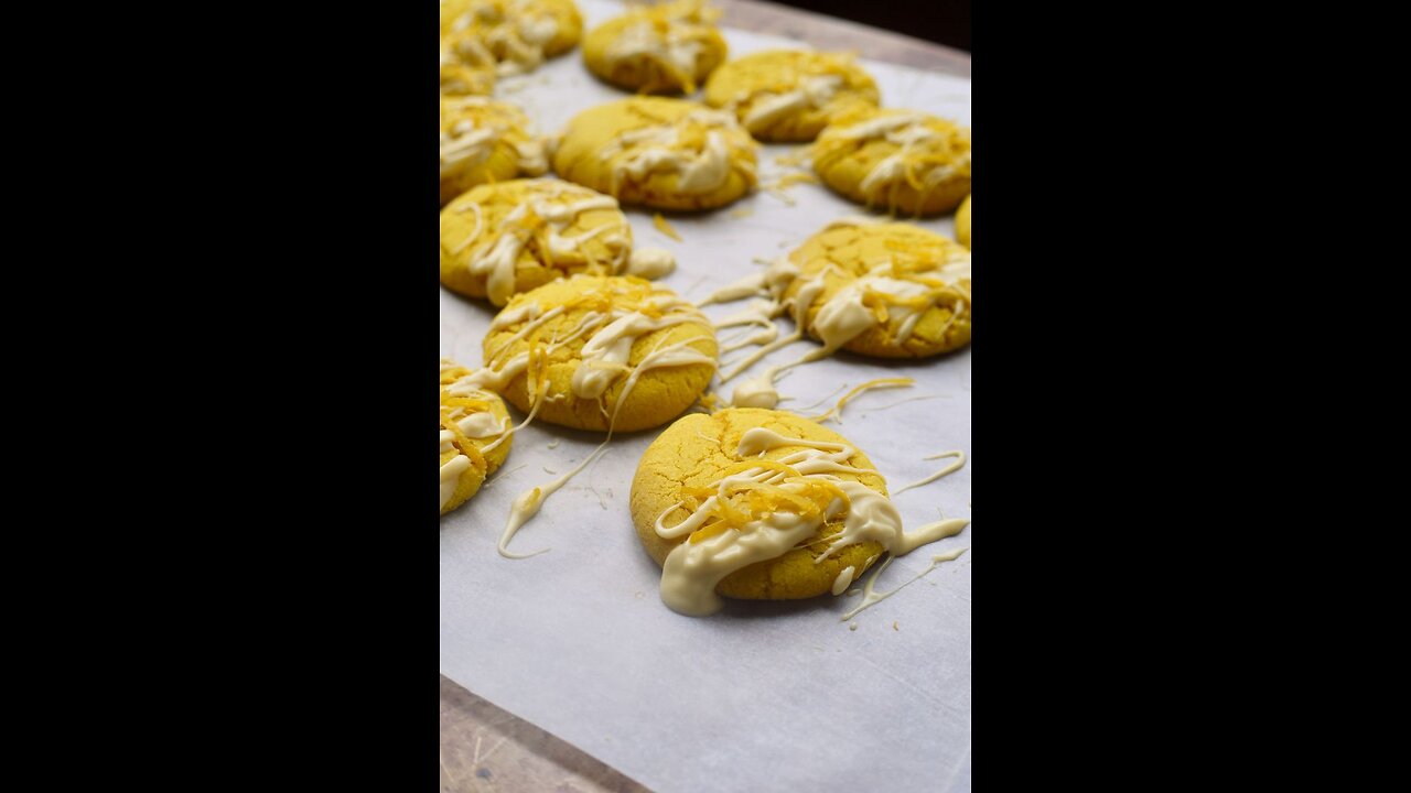 Ginger Turmeric Vanilla Cookies