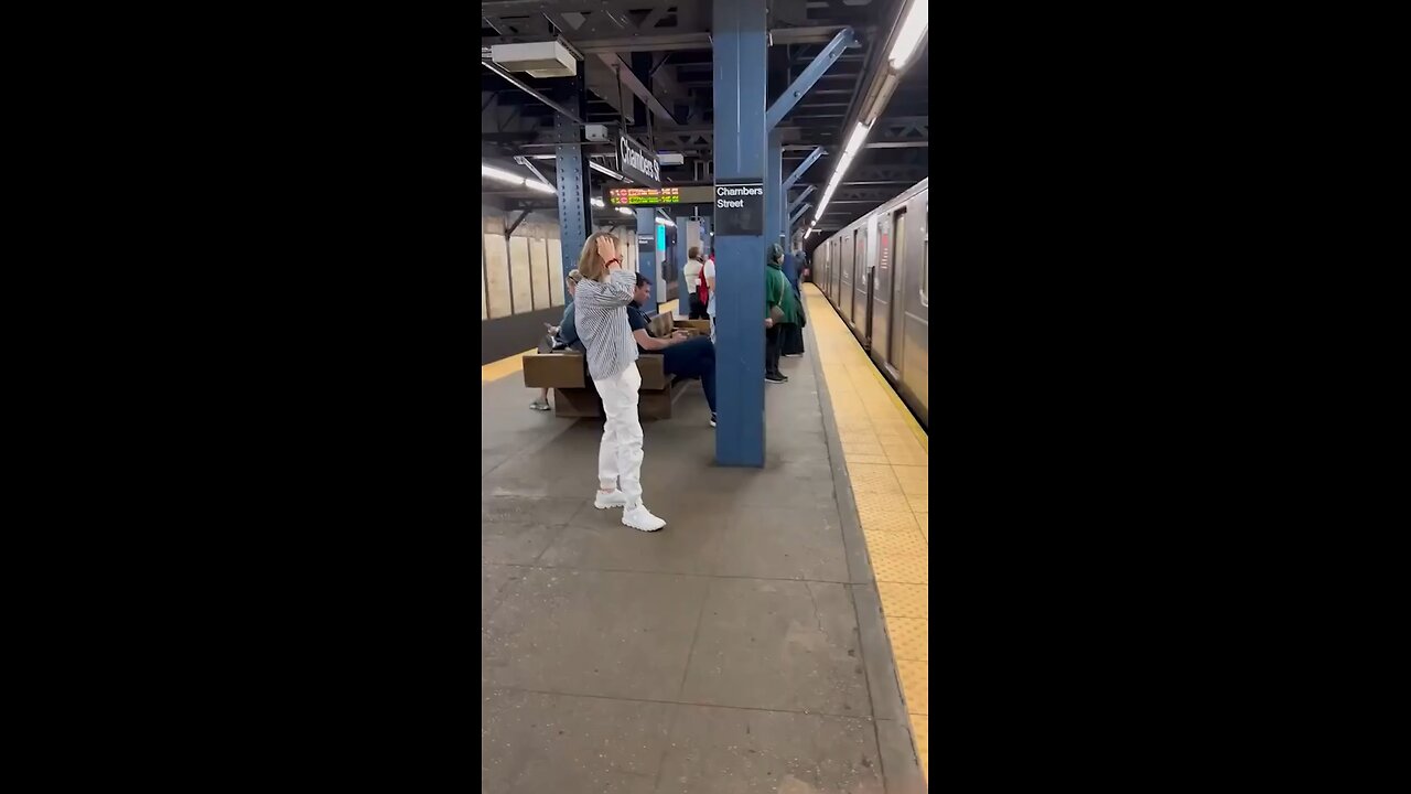 Jodie Foster was seen riding the NYC subway