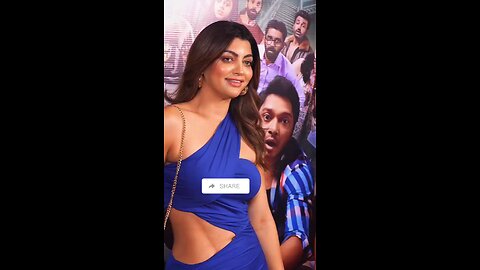 Bollywood Actress Akanksha Puri Spotted Movie Premiere🔥😍❤️