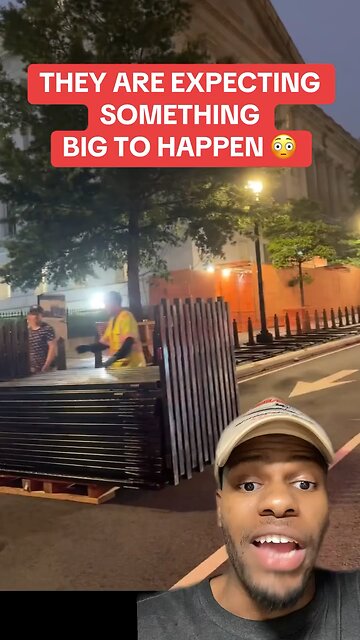 Anti-scaling fence around the White House