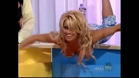 Pamela anderson in Funny Tv Show 