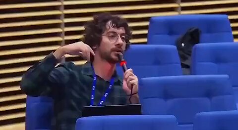 🇪🇺An Italian journalist asks a European Commission representative