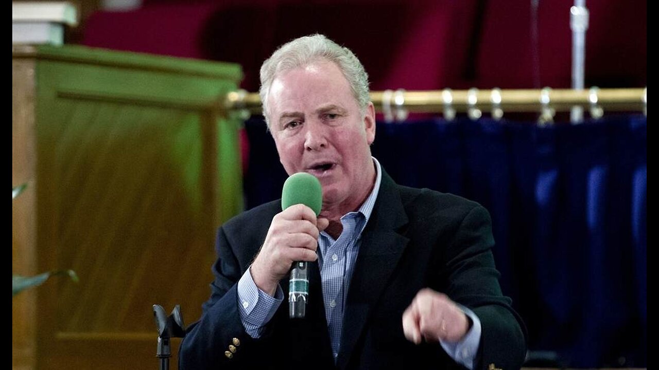 Dem Senator Threatens to Storm CECOT to 'Rescue' Illegal, but Didn't Have