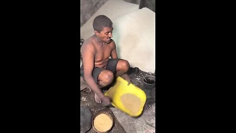 Traditional_Art_Of_Making_Puffed_Rice___#indianstreetfood