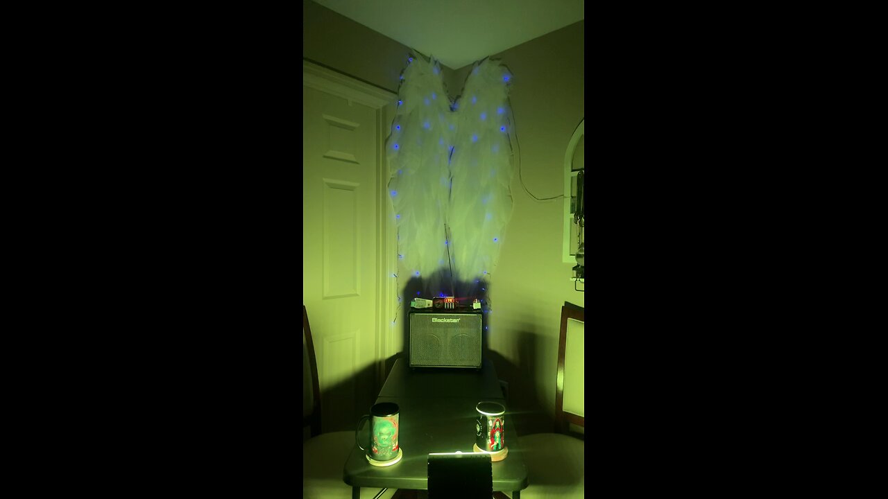 ᴊᴜsᴛ ᴀ ʟɪʟ ʟɪᴠᴇ ɪɴᴛᴇᴏᴅᴜᴄɪɴɢ ᴜs