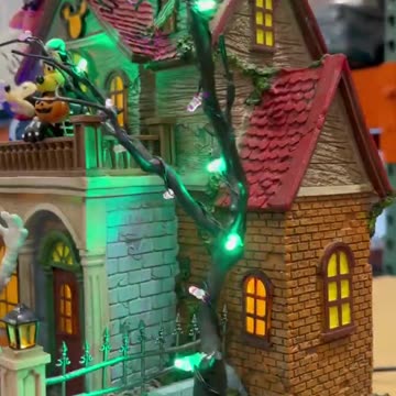 Experiencing My First Halloween in the USA 🎃👻 | Spooky Surprises & Festive Fun!