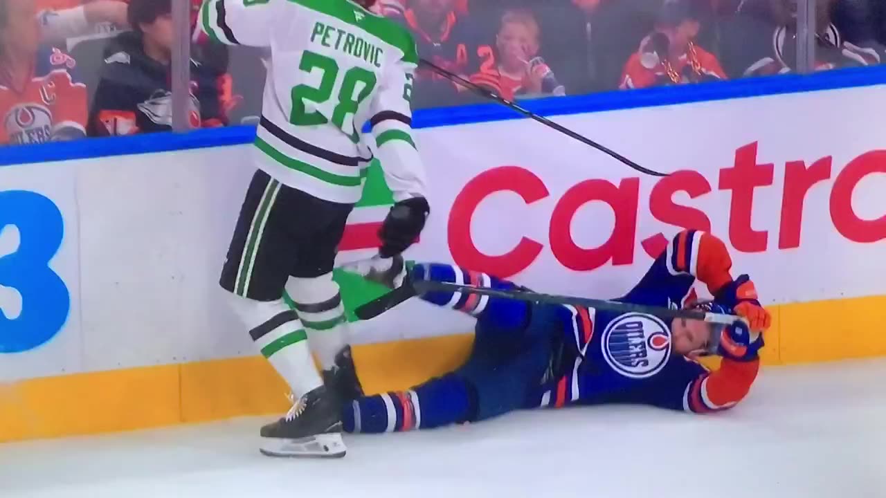 Stars D Alex Petrovic plays some Chin Music 🎶🎼🎵