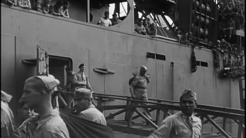 ADM. NIMITZ CONGRAT... - ADM. NIMITZ CONGRATULATES AUSTRALIAN SURVIVORS ABOARD USS CA - 428-npc-5775
