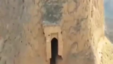 Giant entrance