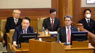 South Korea's Yoon returns to jail as martial law probe accelerates