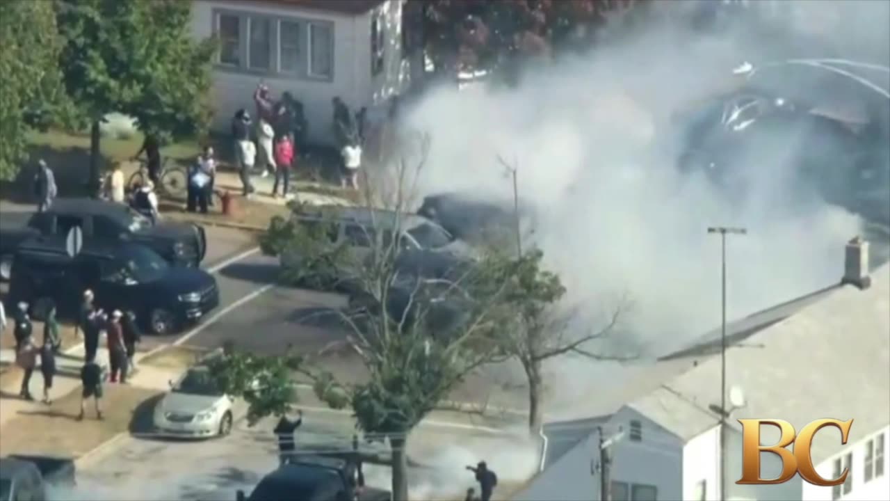 Illegal immigrant arrested after ramming Border Patrol in Chicago amid violent clash with protesters