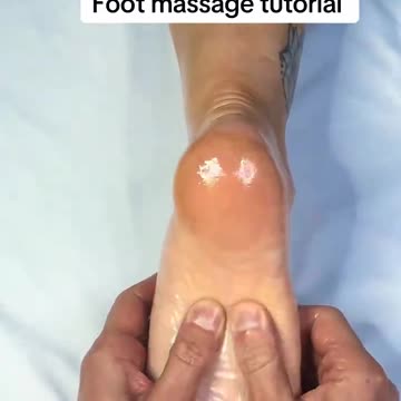 How to give a foot massage