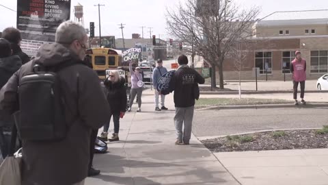 Preaching to Planned Parenthood & Pretend Pro Lifers
