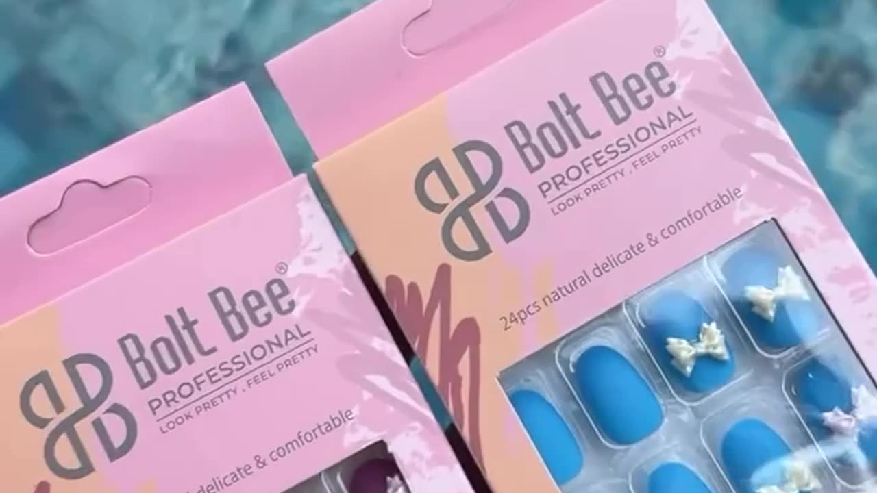 BoltBee Artificial Nails