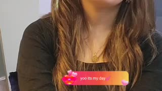 beautiful items Hot girls sarmin Kuchh Lena To Kuchh Dena Padega