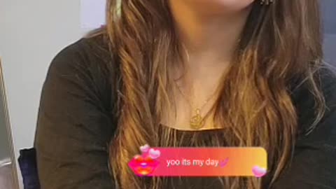 beautiful items Hot girls sarmin Kuchh Lena To Kuchh Dena Padega