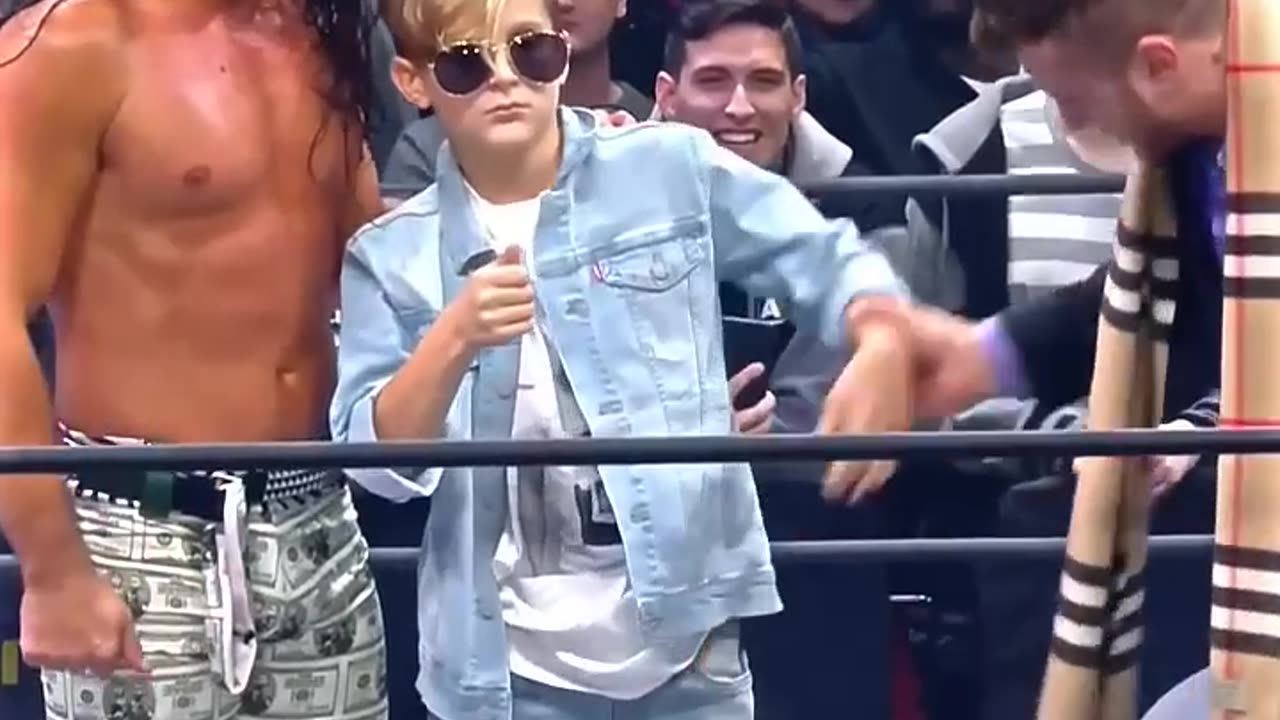 When Aura goes in Right Hand 💀⚠️ #aura #shorts