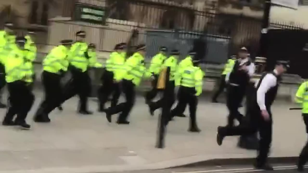 Police have lost control in London