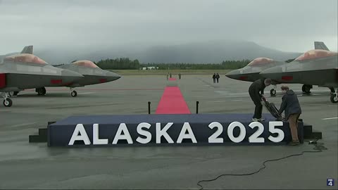 The Us has rolled out the RED CARPET ahead of Vladimir Putin and President Trump's