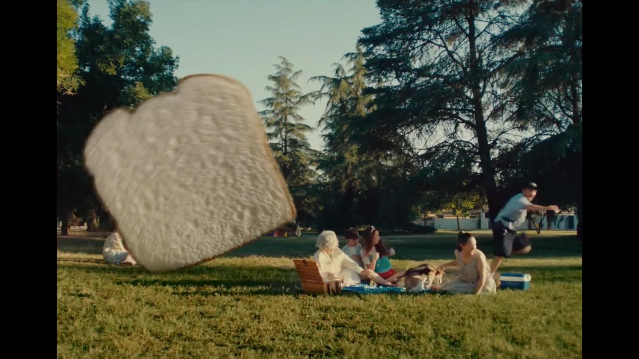 😂🍞 Wait Until You See These HUGE Bread Slices! | FunFM