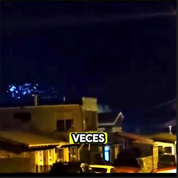 Strange swarm over Puerto Natales! Yesterday, a user captured these lights moving across the sky…