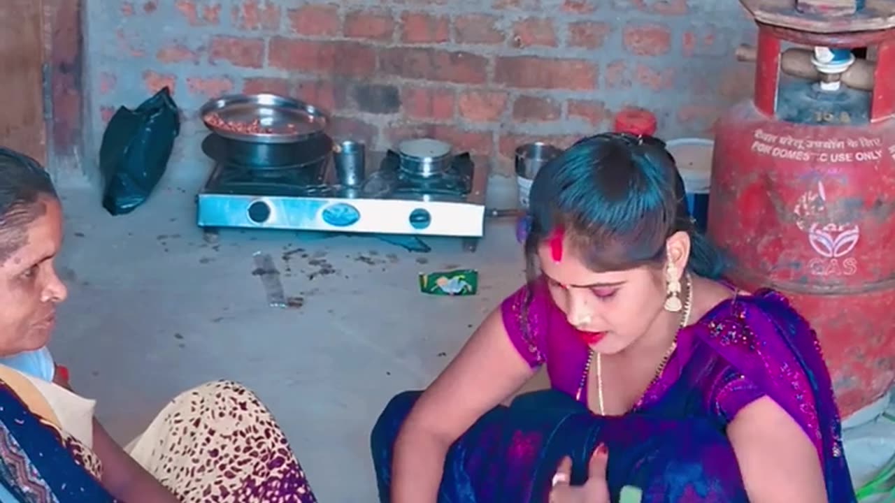 Mai re Gora Tor Rangiya Mangilal