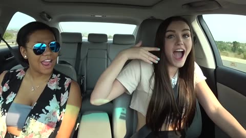 Lovely Girls Drive the Car and Twerking in the Miami Traffic