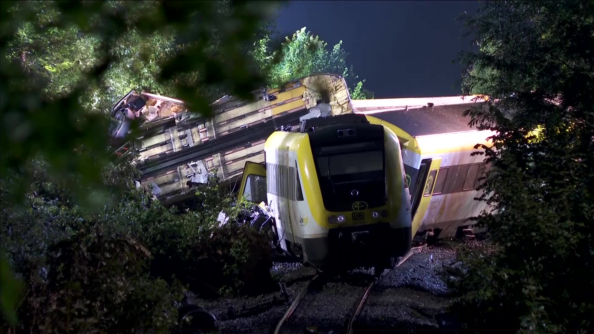 Train crash in Germany leaves three dead